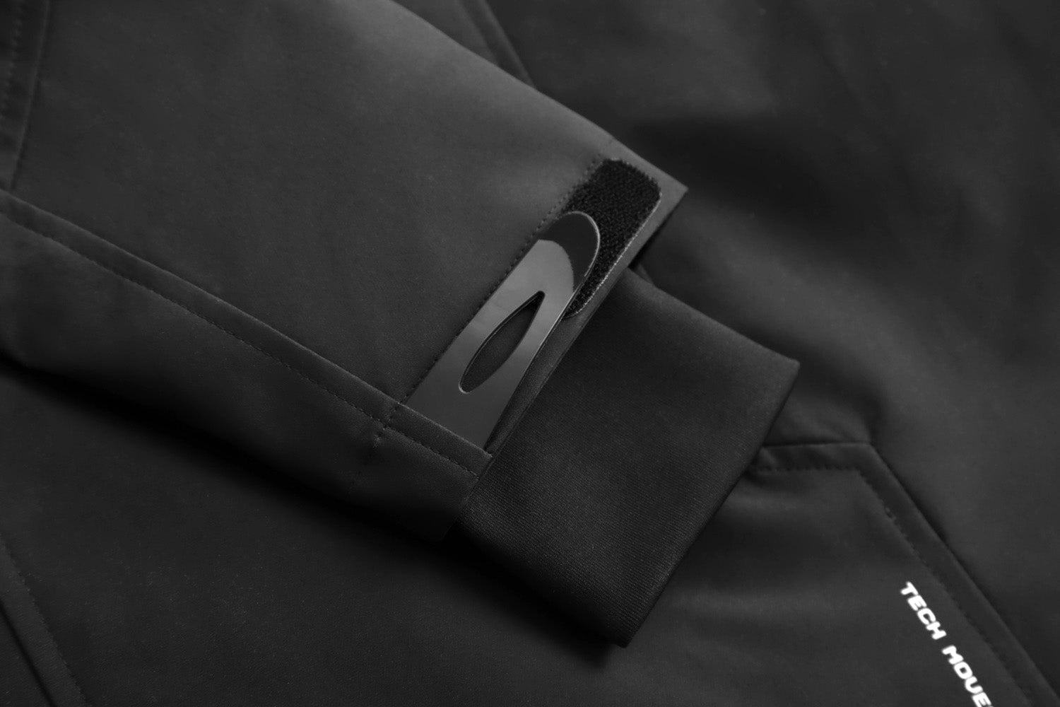 Black Techwear Functional Jacket | IBJ514