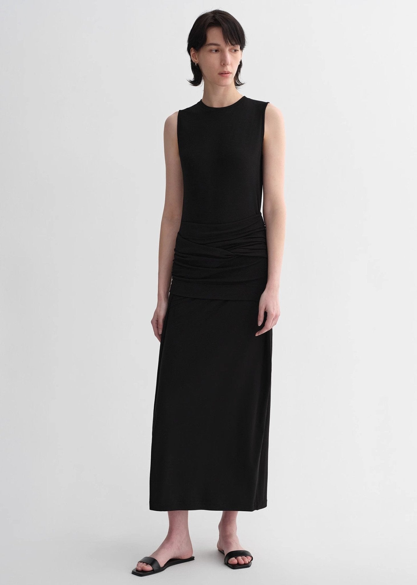 Ice Silk Wool Blend Dress with Adjustable Waistline