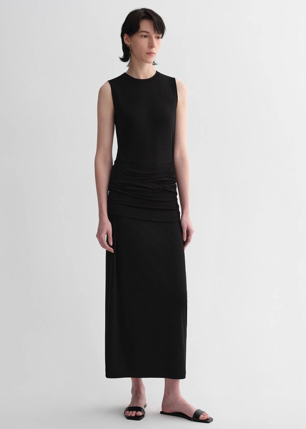 Ice Silk Wool Blend Dress with Adjustable Waistline
