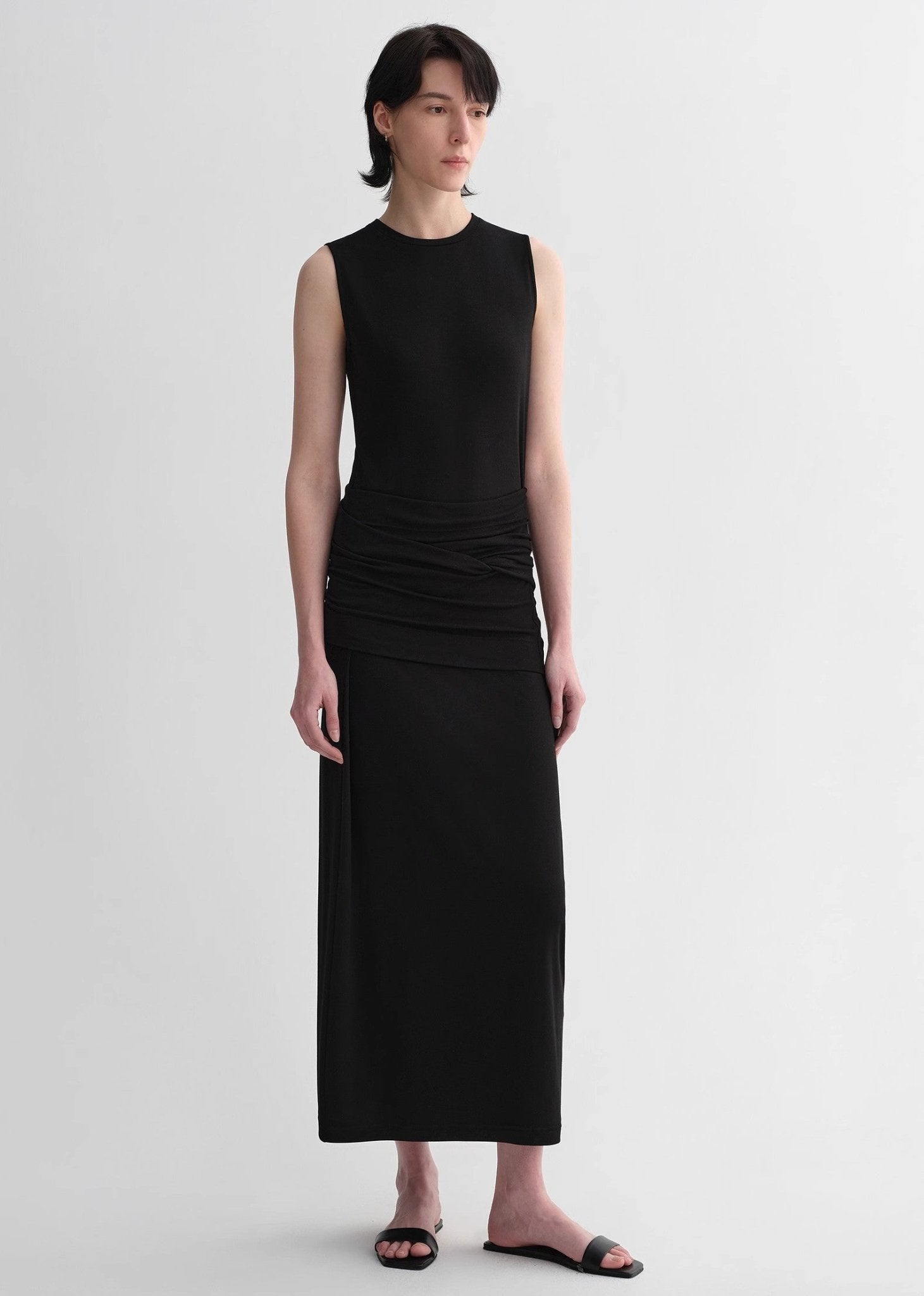 Ice Silk Wool Blend Dress with Adjustable Waistline