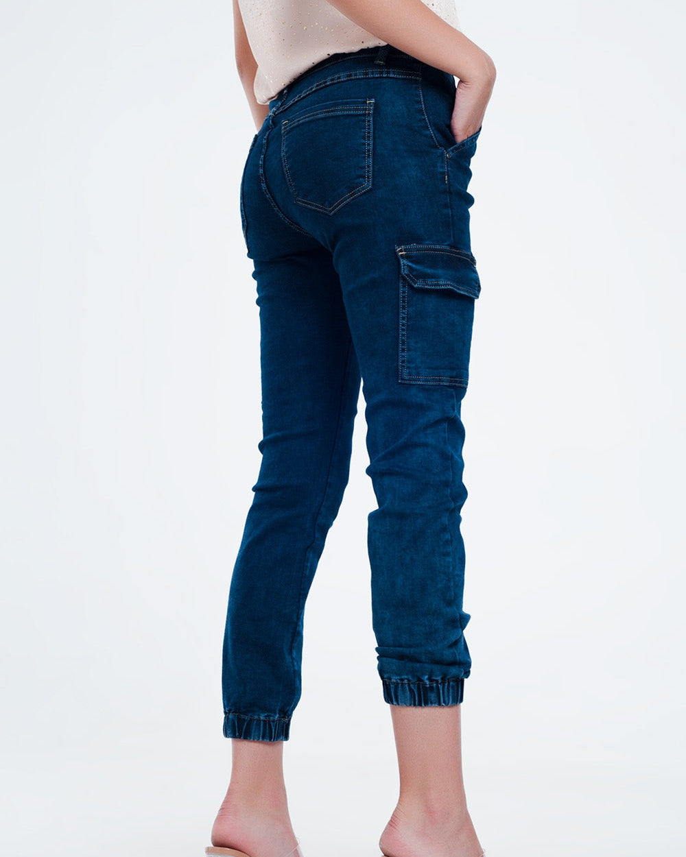Jeans in Navy with Cargo Pockets