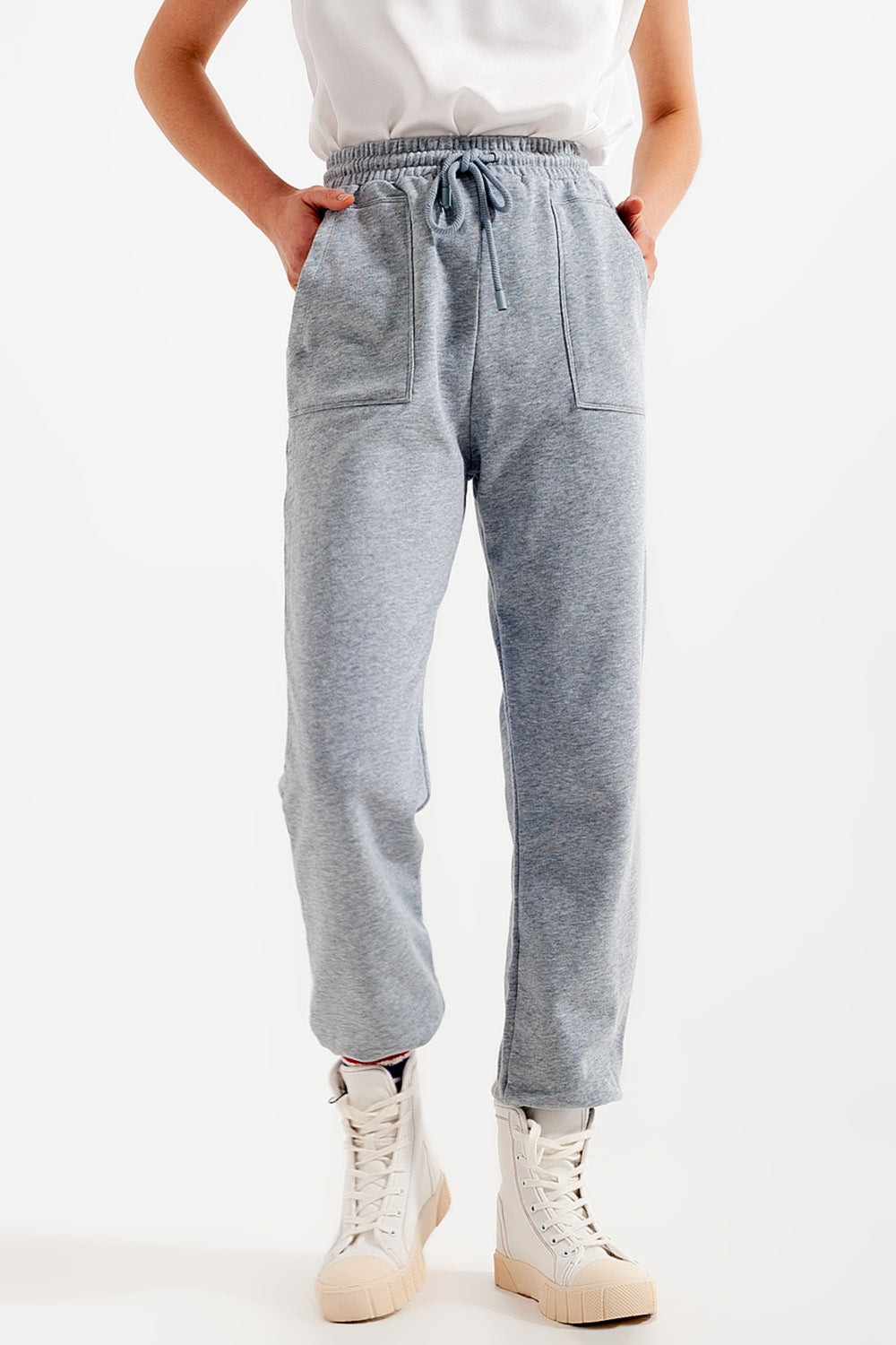 Joggers with Elastic Waist Band in Gray