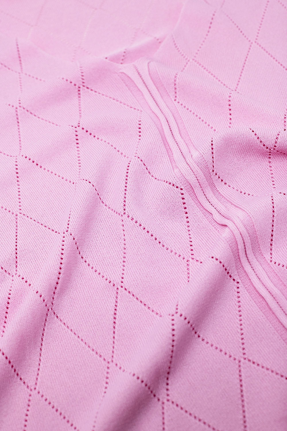 Light Pink Short Sleeve Sweater with Argyle Pattern