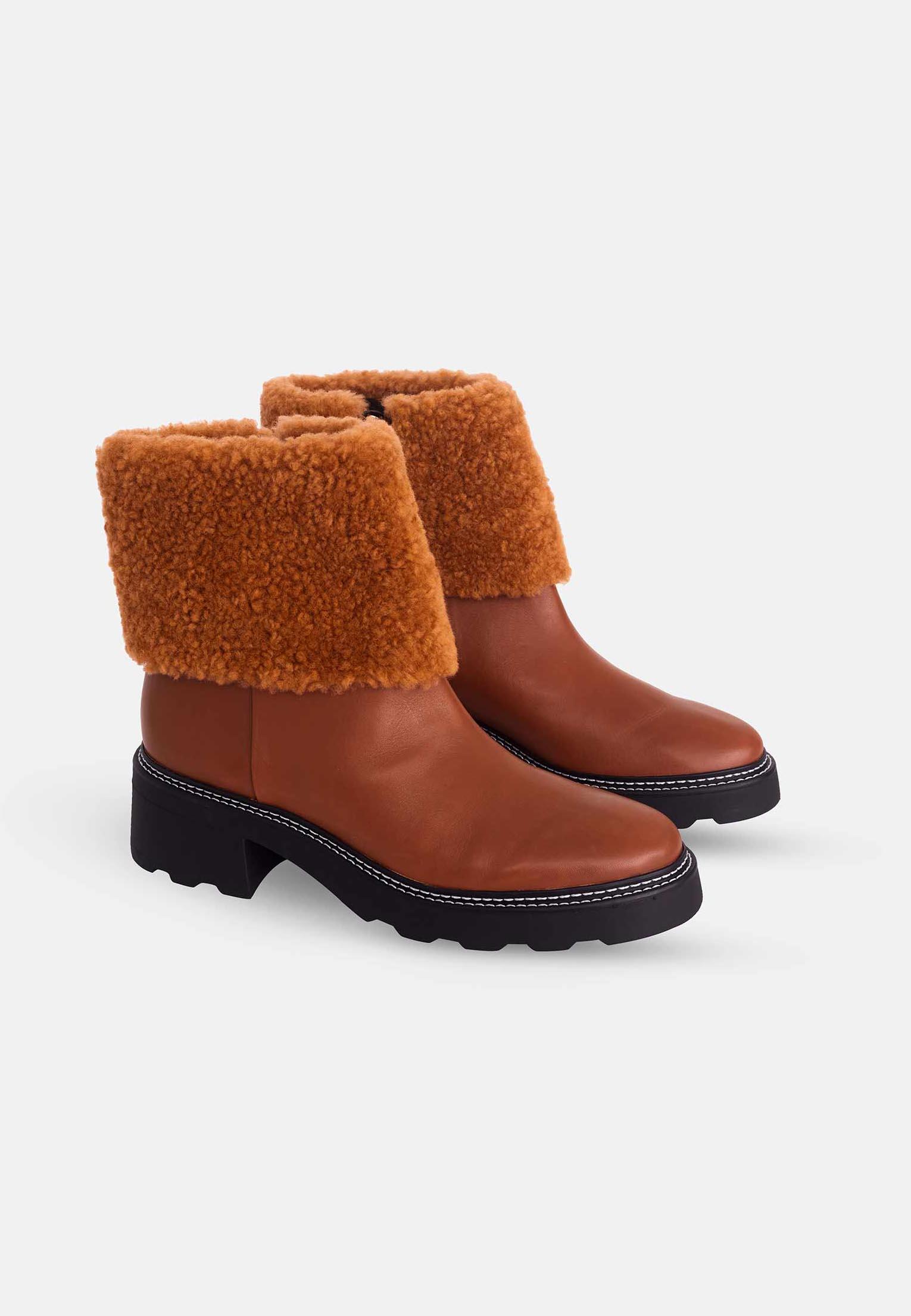Mangará Andira Leather Ankle Boots