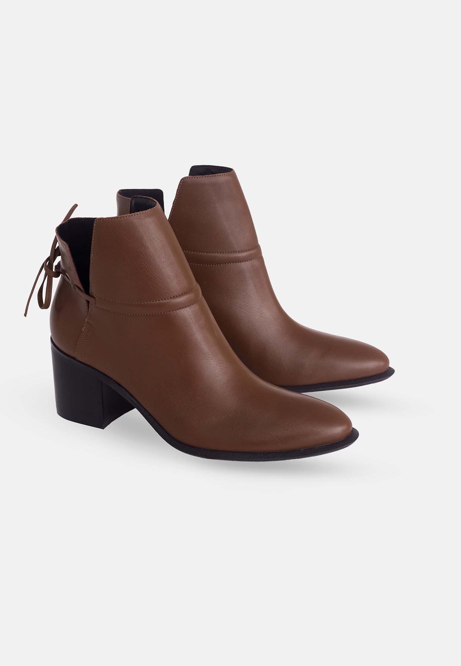 Mangará Attalea Leather Ankle Boots