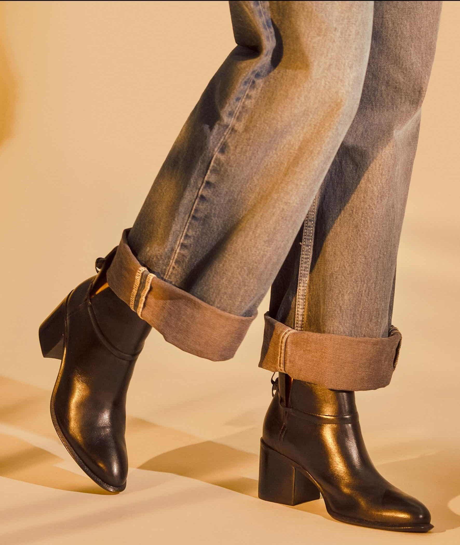Mangará Attalea Leather Ankle Boots