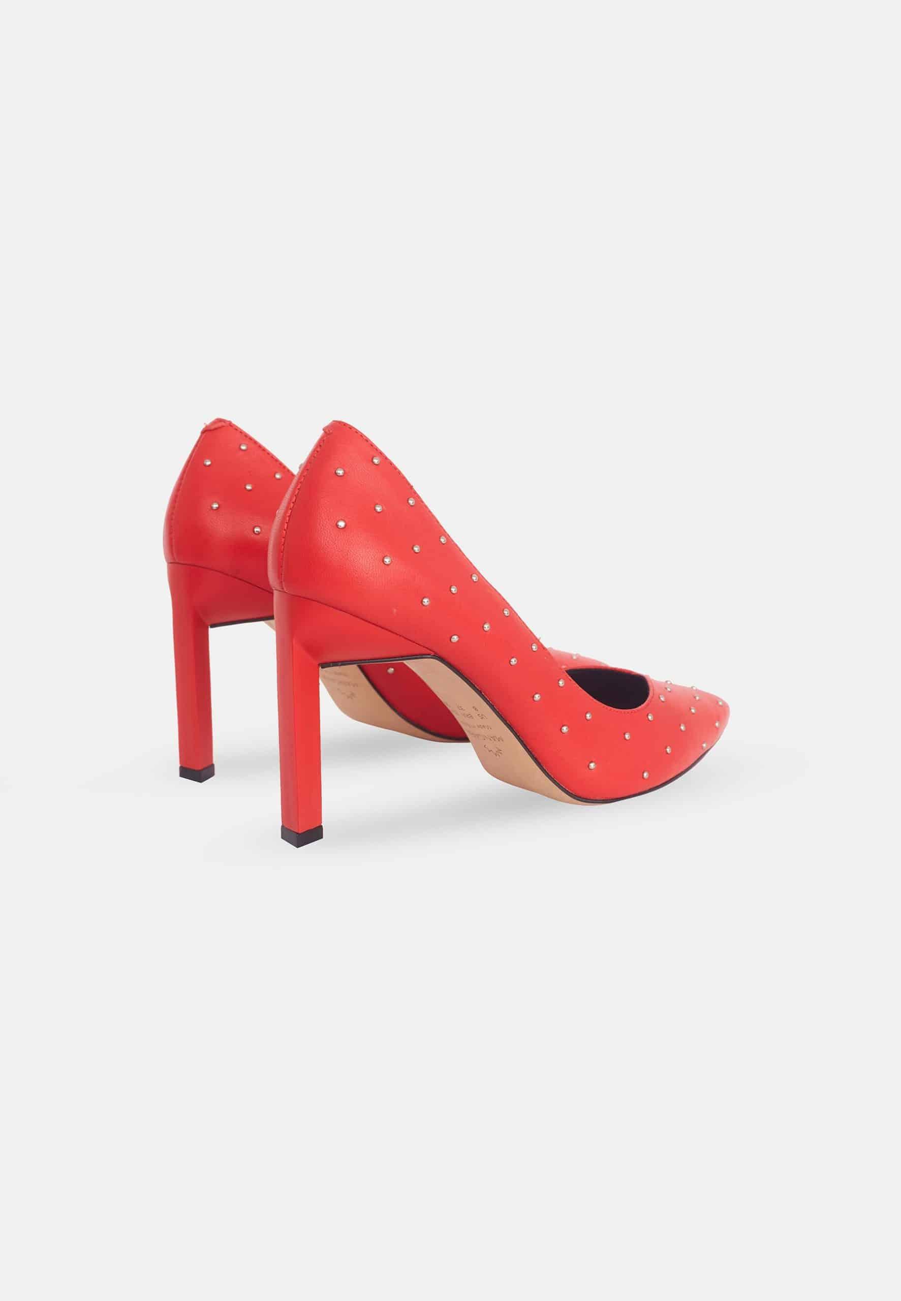 Mangará Brushed Leather Pumps Callisia | High Heels with Metal Studs