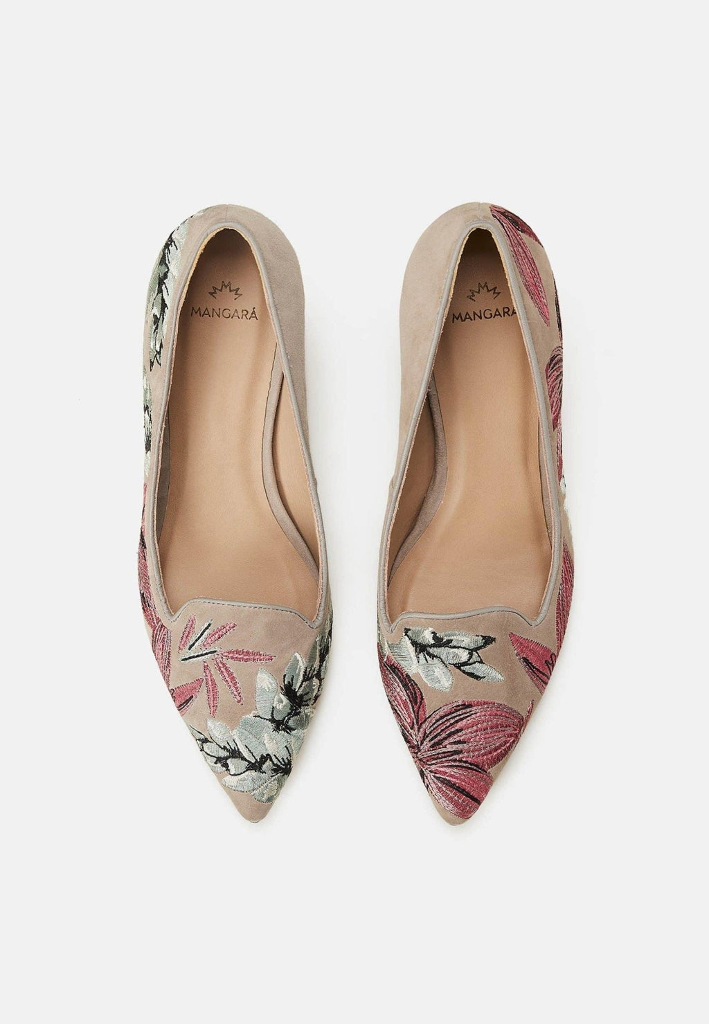 Mangará Ipê Suede Embroidered Pumps | Kitten Heel Style
