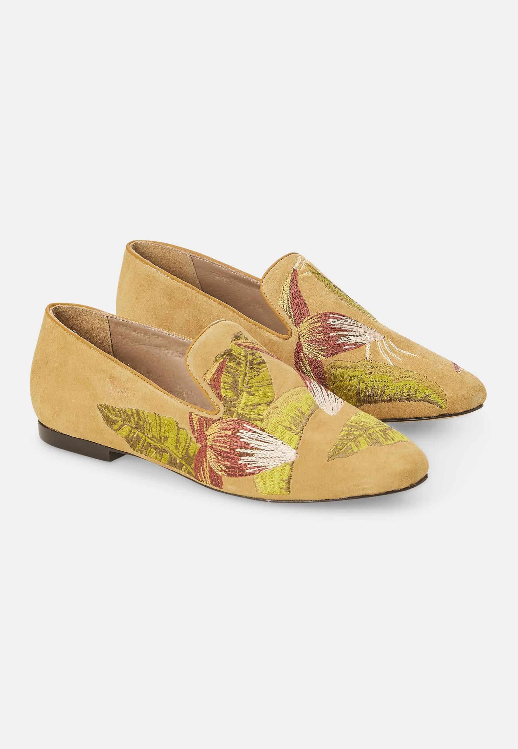 Mangará Suede Embroidered Loafers