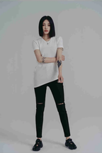 Wallcy Irregular Hem T-Shirt | White