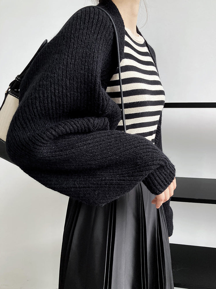 Touka Knitted Shrug Scarf in Black