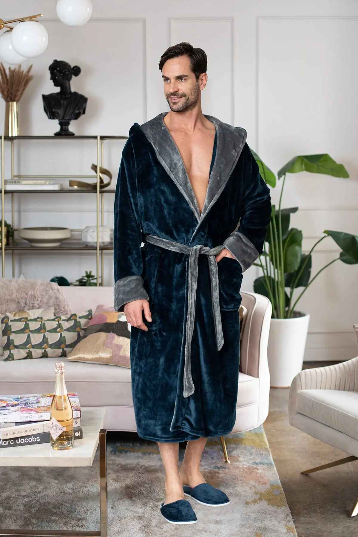 Men’s Robe with Hood Ultra-Soft Plush Comfort for Everyday Use