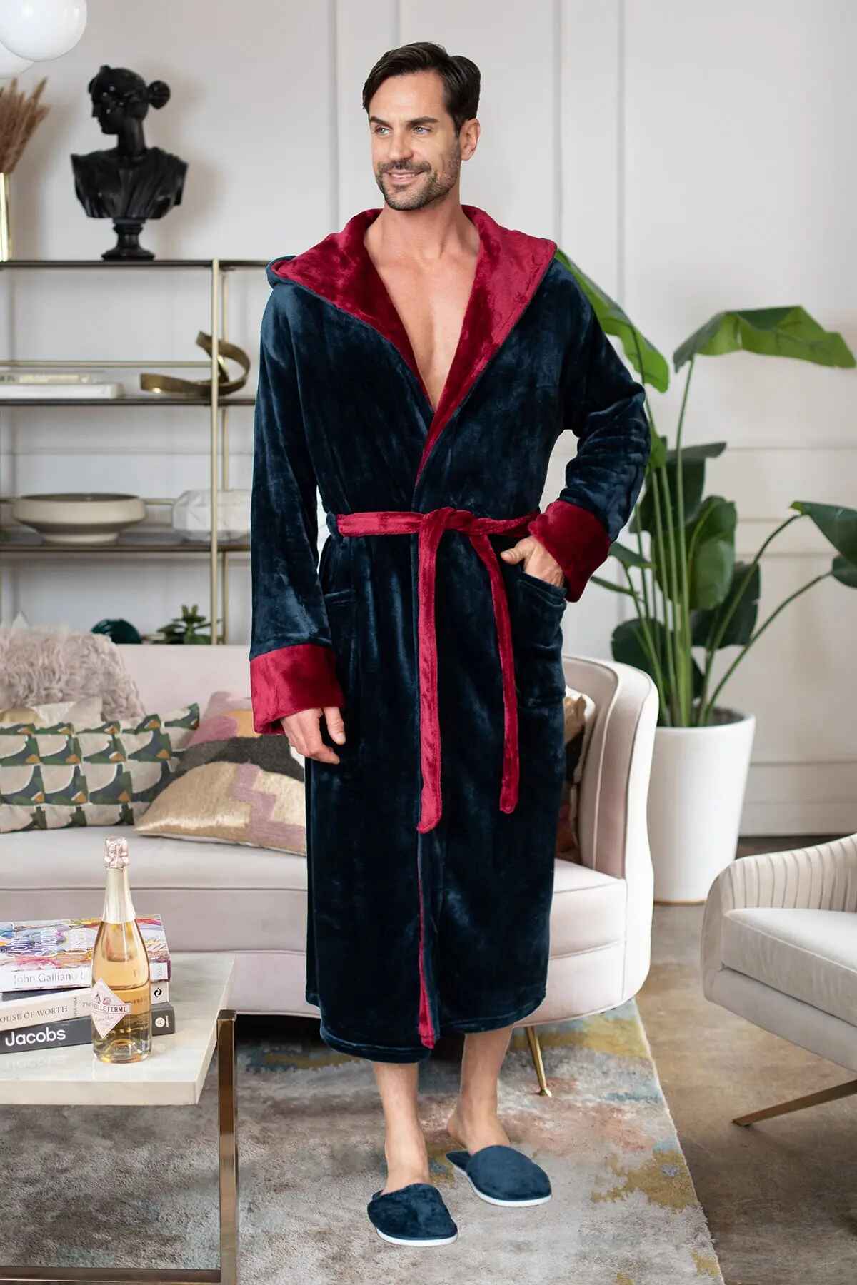 Men’s Robe with Hood Ultra-Soft Plush Comfort for Everyday Use