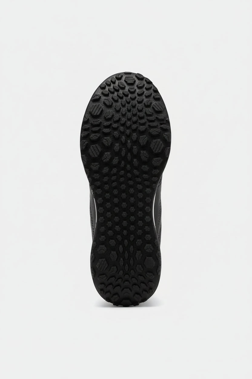 New Balance 950 V3 Low-Cut Field Shoe | Black/White