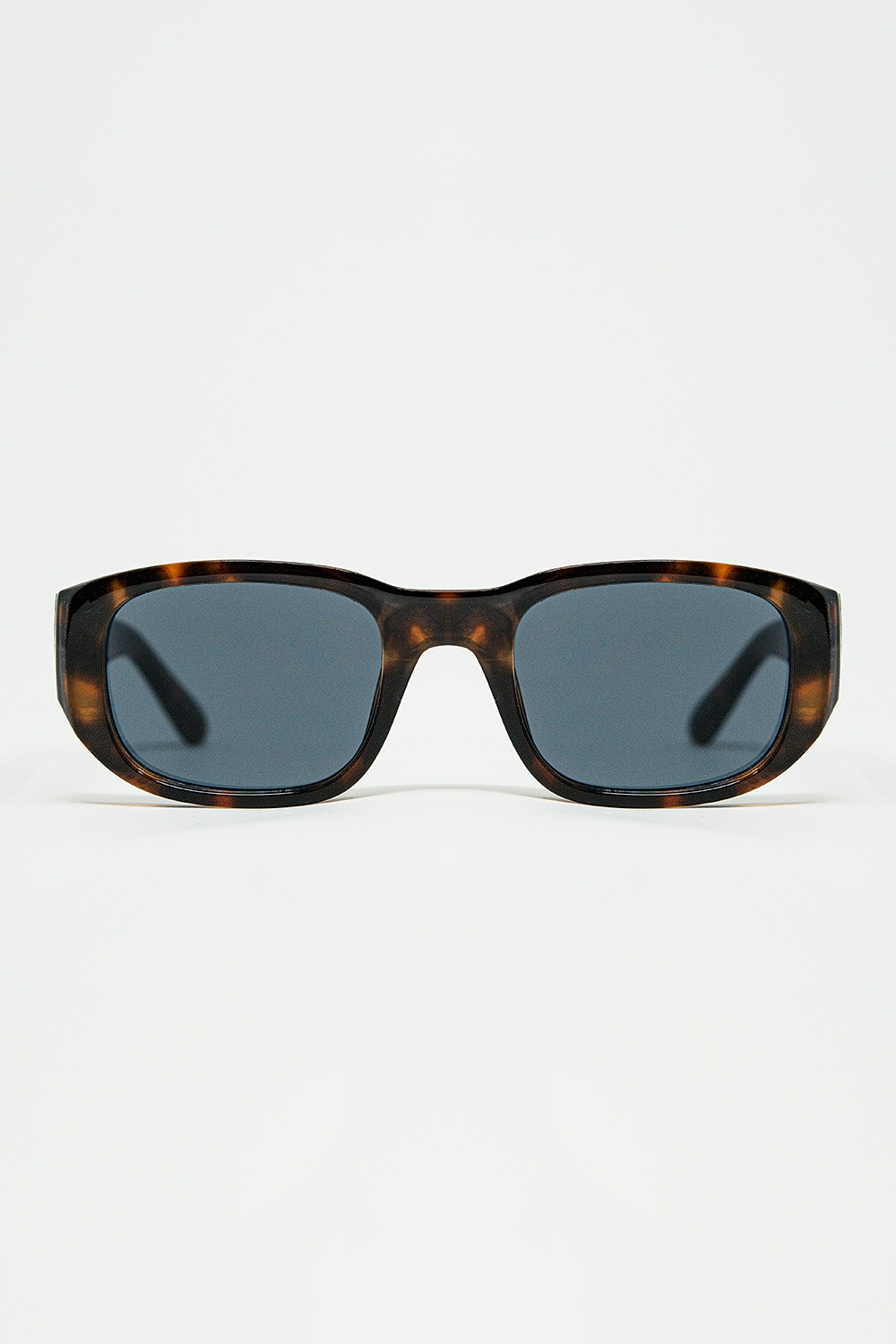 Oval Sunglasses with High Gloss Transparent Frames in Brown