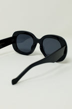 Oversized Circular Sunglasses in Black