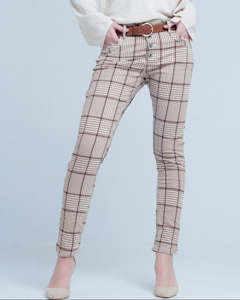 Pants in Beige Check with Button