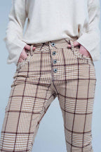 Pants in Beige Check with Button
