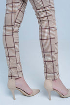 Pants in Beige Check with Button