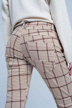 Pants in Beige Check with Button