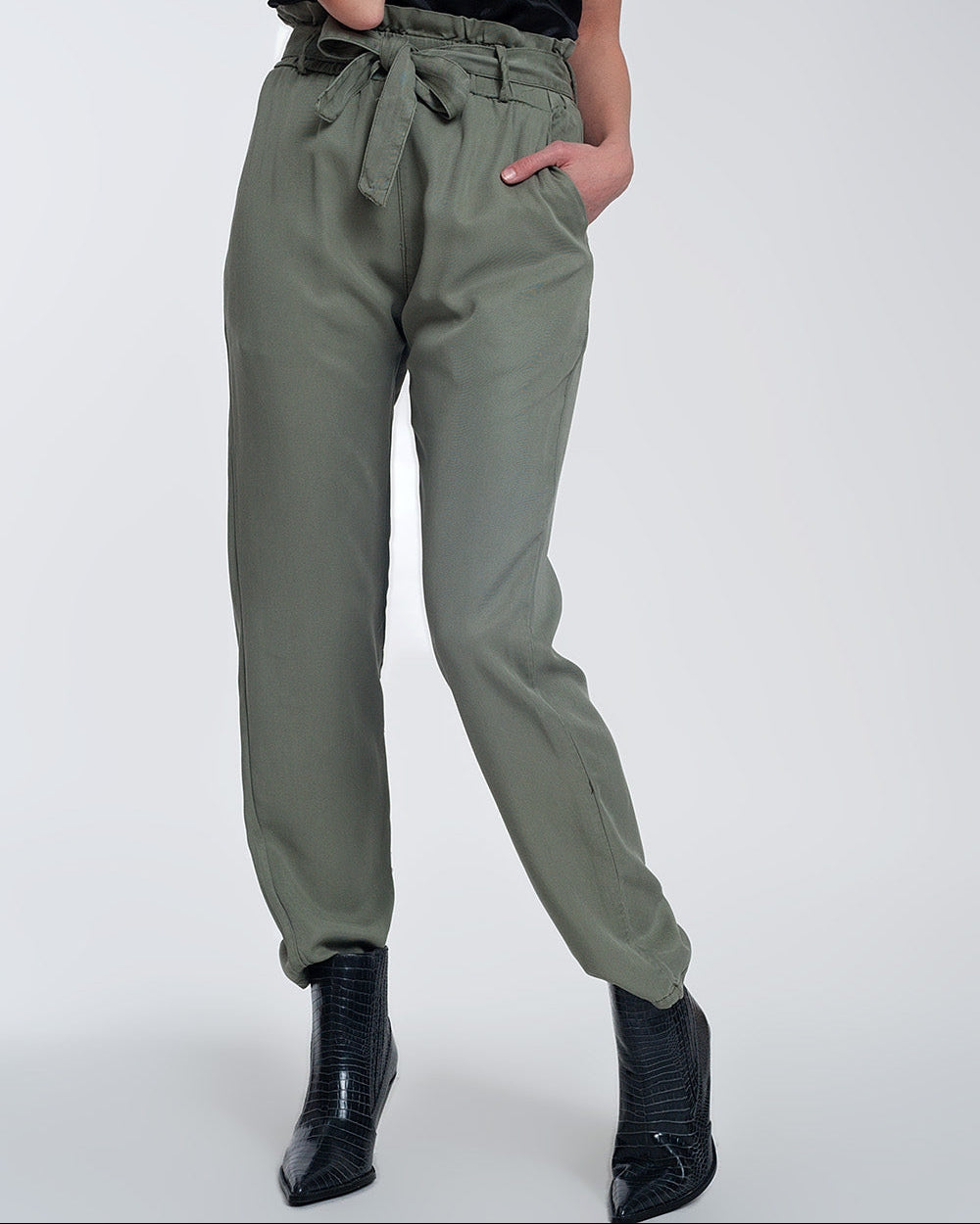 Pants with Tie Waist in Green