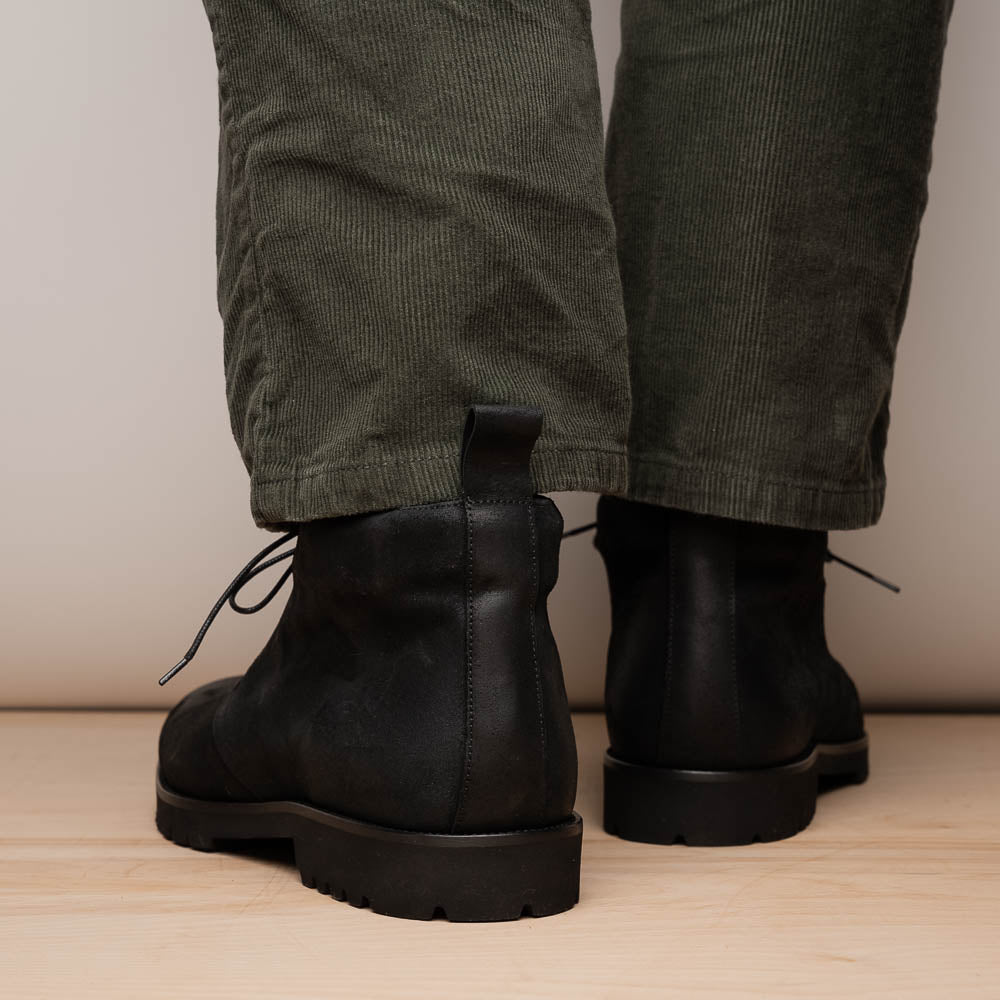 REZZA Suede Calfskin Chukka Boot Black