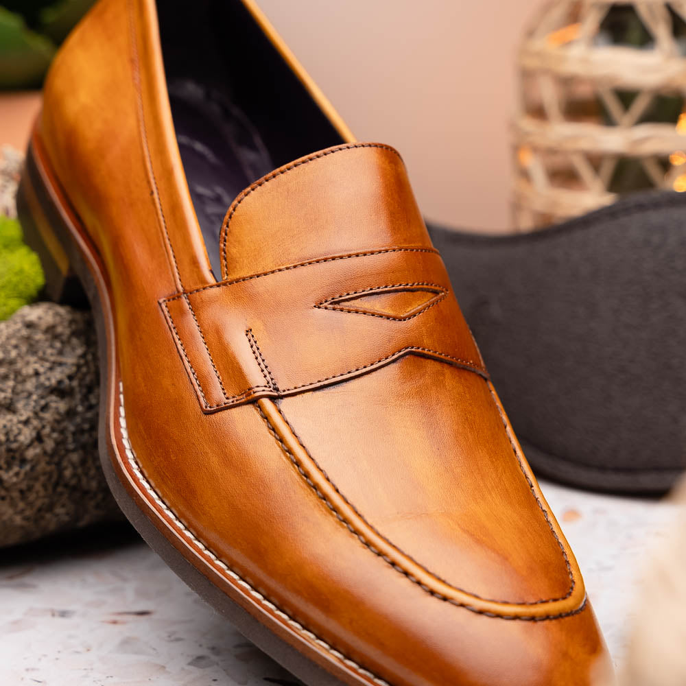 Roma Hand Burnished Calfskin Penny Loafer | Camel