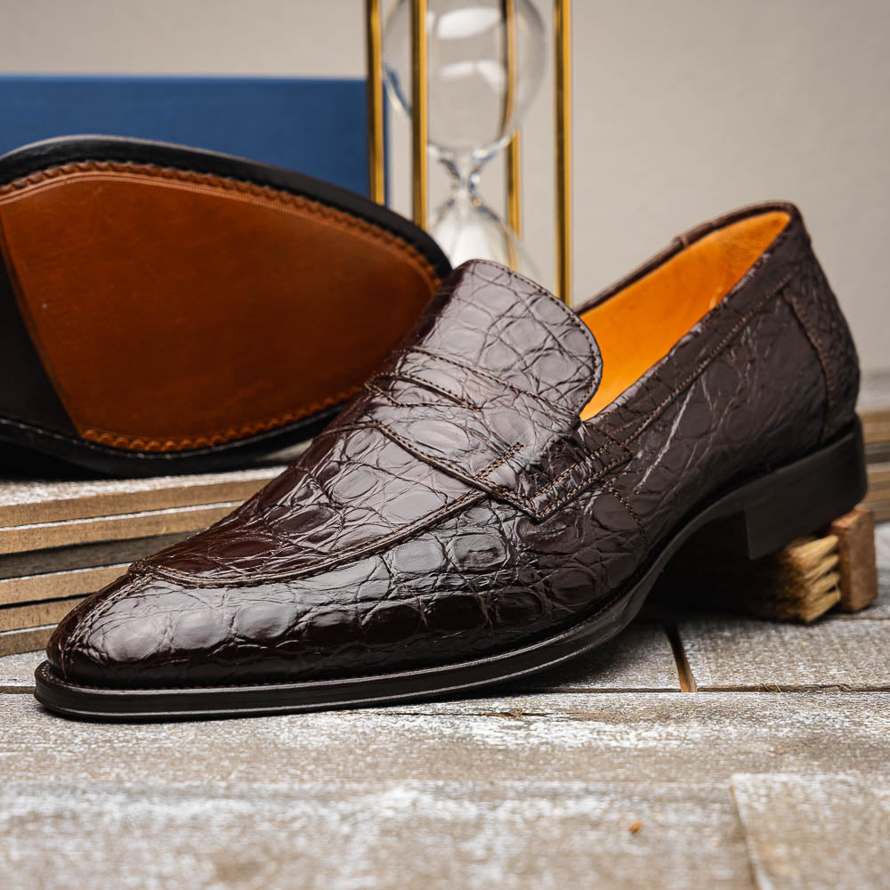 Roma Crocodile Penny Loafer | Nicotine