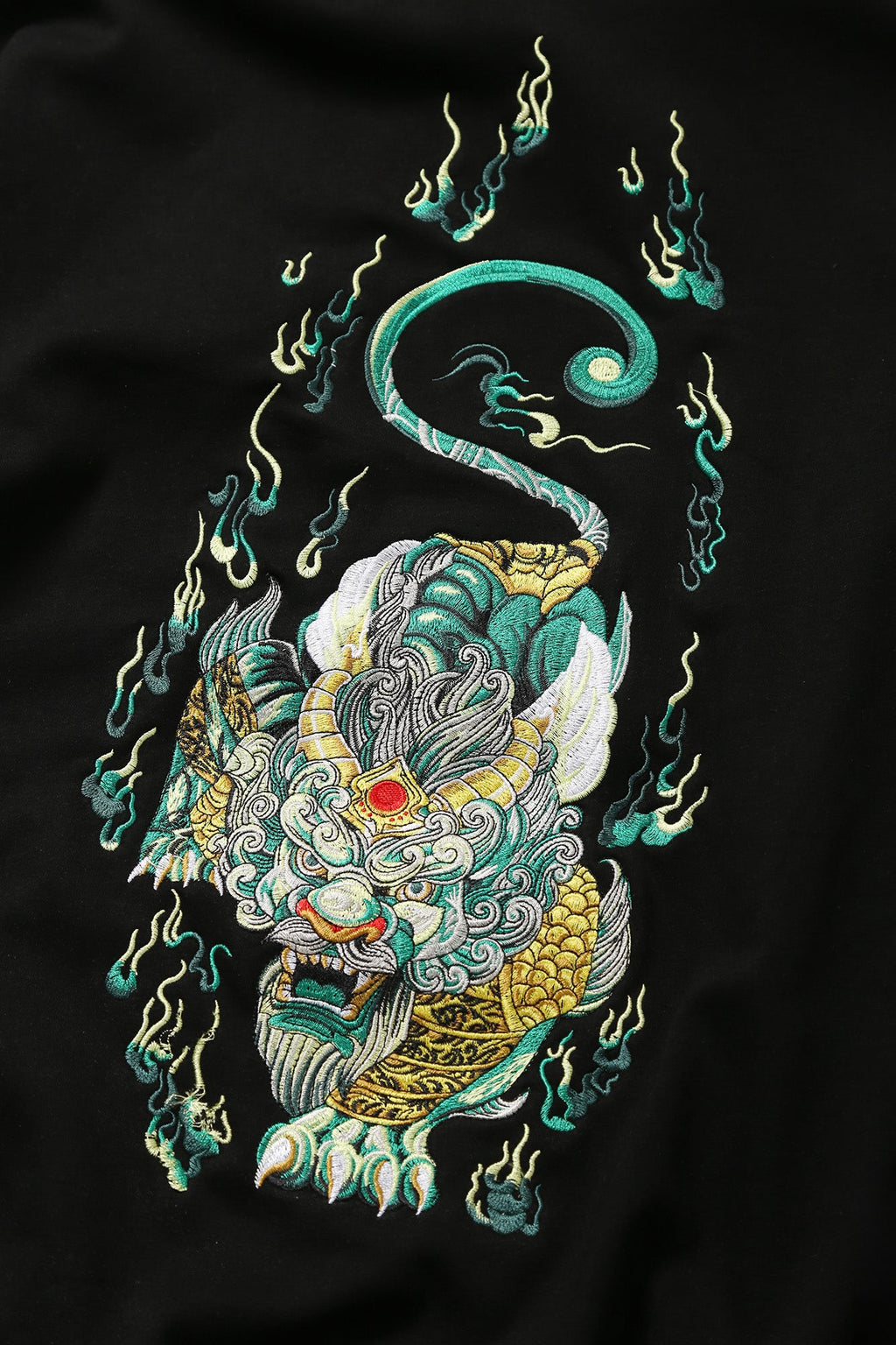 Emerald Kirin Embroidery Sweater | SW9007
