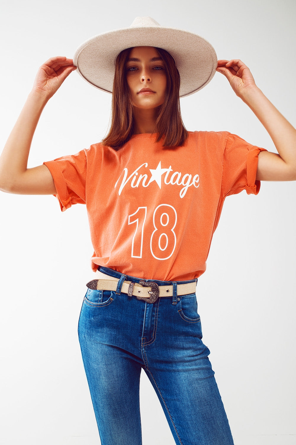 T-Shirt with Vintage 18 Text in Orange