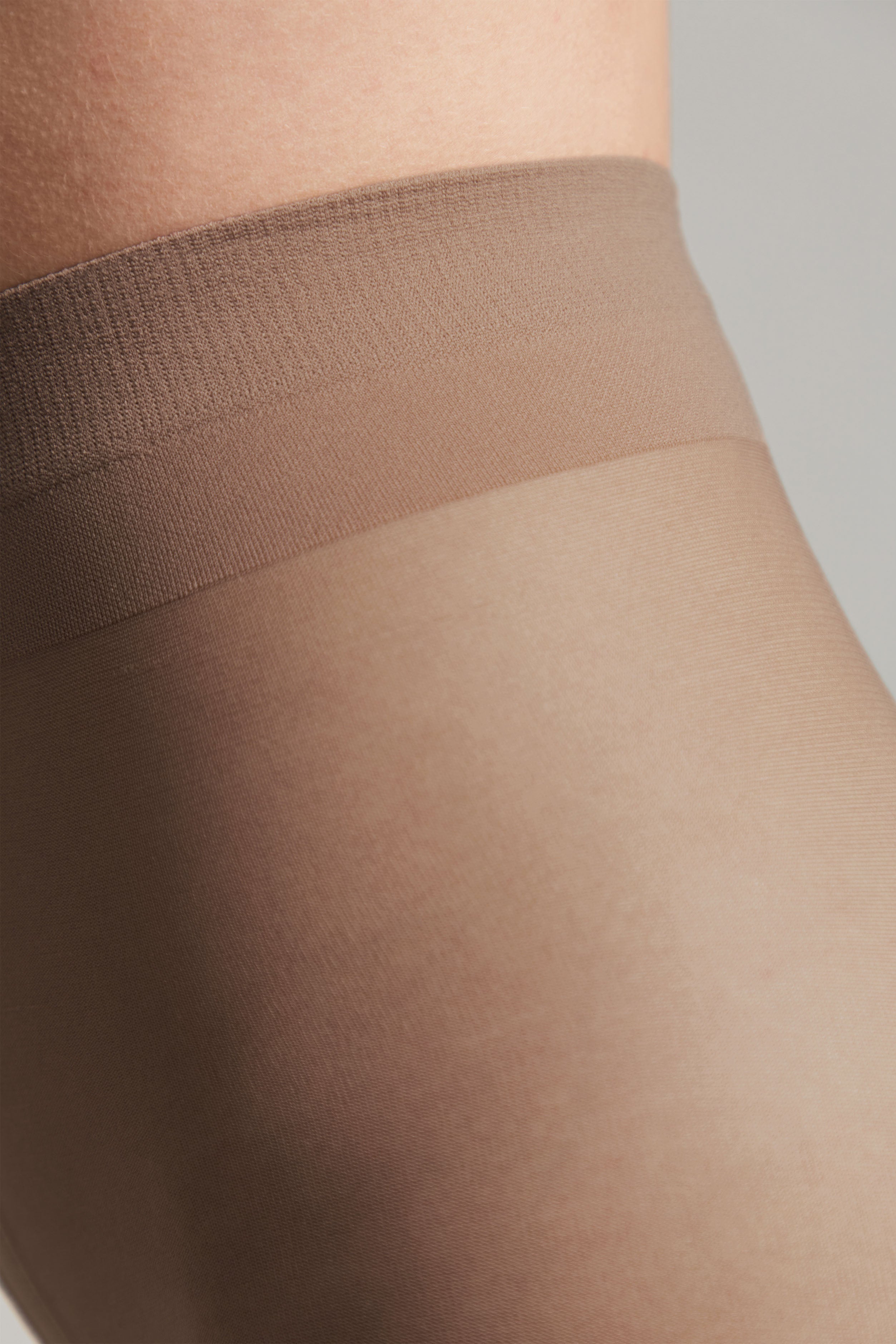 Conte Tango Tights 40 Den | Sheer to Waist Satin Shine