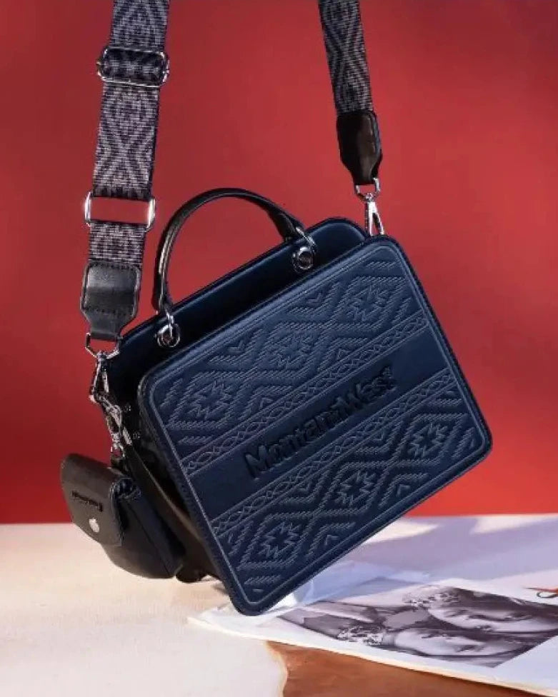 That Western Style Handbag | Black