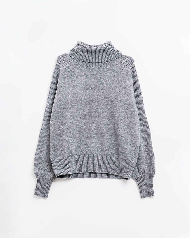 Wide Grey Sweater with Ribbed Sleeves