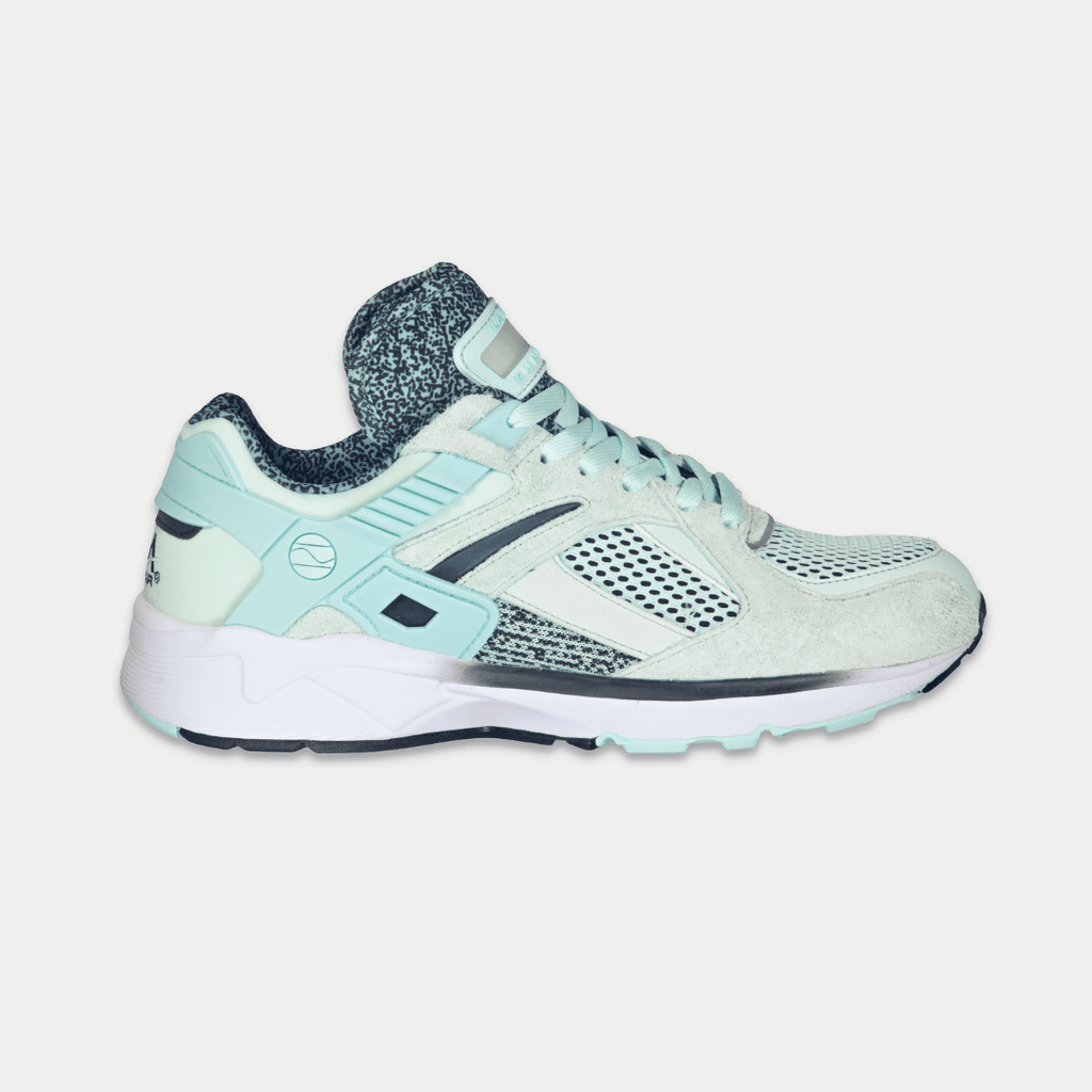 LA Gear Women's Catapult Low Top Sneaker Mint/Black