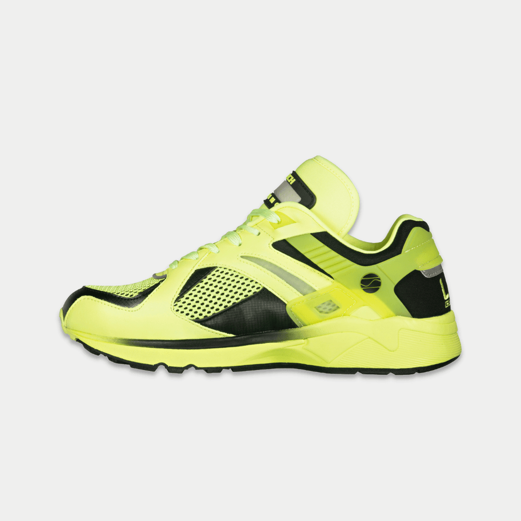 LA Gear Women's Catapult Low Top Sneaker Neon Yellow/Black