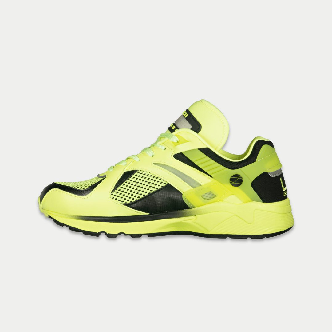 LA Gear Women's Catapult Low Top Sneaker Neon Yellow/Black