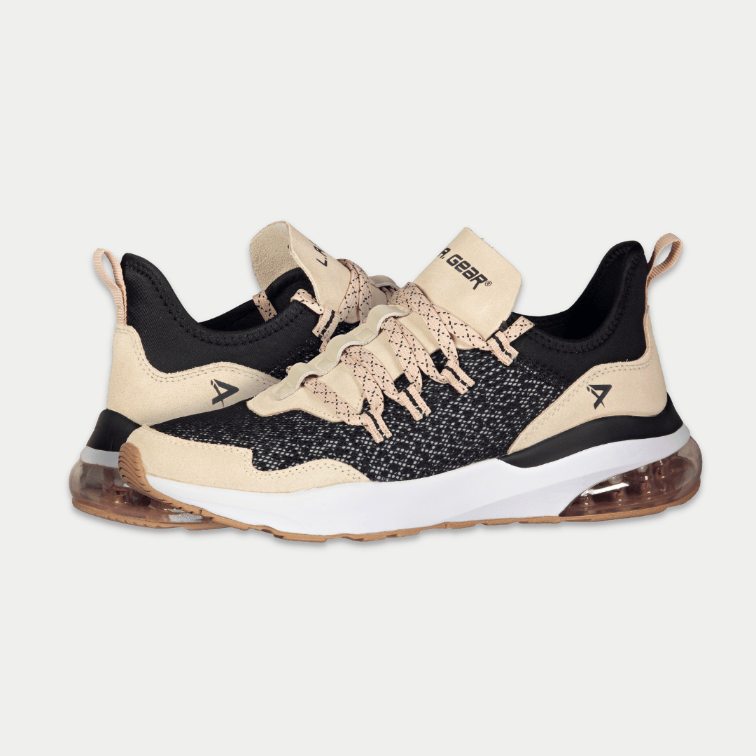 LA Gear Women's Runyon Low Top Sneaker Black/Pink