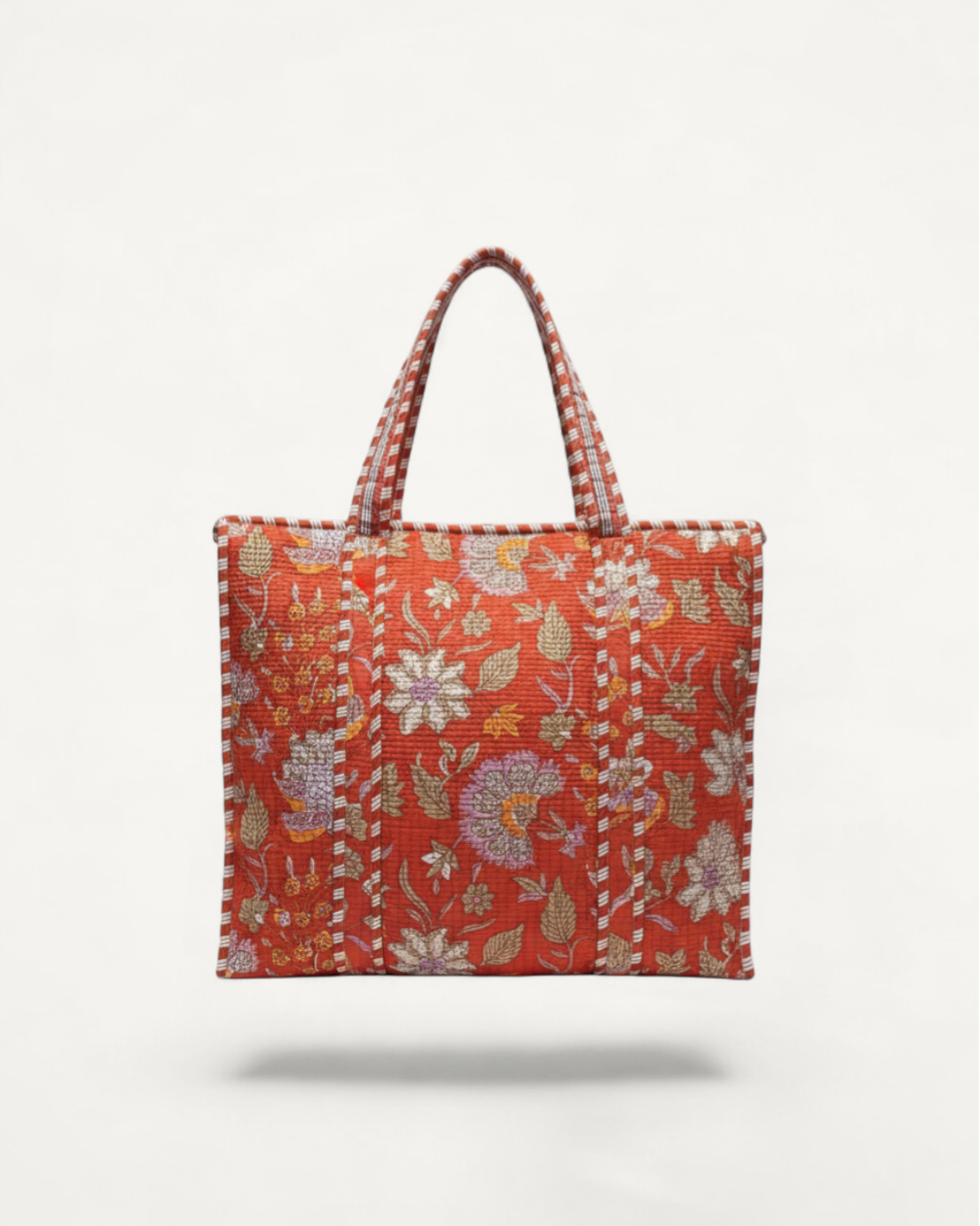 Grace Print Quilted Zipper Tote in Red (Medium)