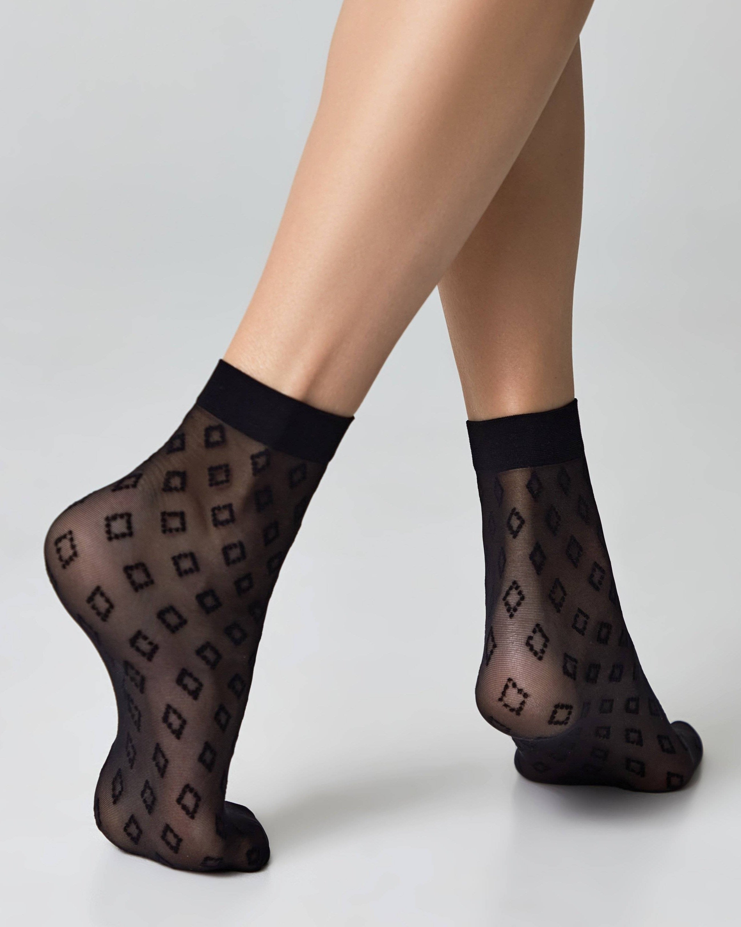Conte Fantasy Socks with Diamond Pattern | Black